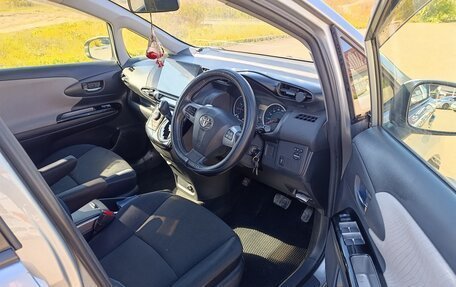 Toyota Wish II, 2010 год, 1 170 000 рублей, 11 фотография