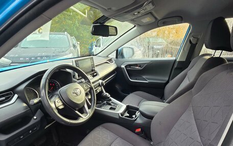 Toyota RAV4, 2021 год, 3 639 000 рублей, 5 фотография