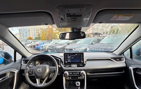 Toyota RAV4, 2021 год, 3 639 000 рублей, 7 фотография