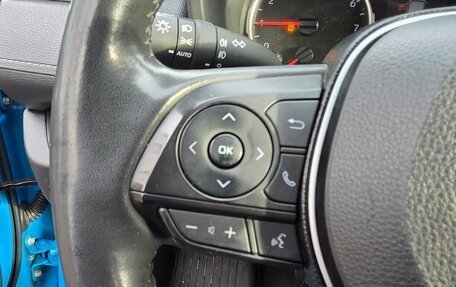 Toyota RAV4, 2021 год, 3 639 000 рублей, 10 фотография