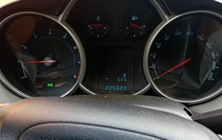 Chevrolet Cruze II, 2013 год, 860 000 рублей, 4 фотография