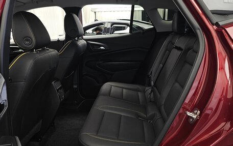 Chevrolet Trax, 2023 год, 1 675 000 рублей, 13 фотография