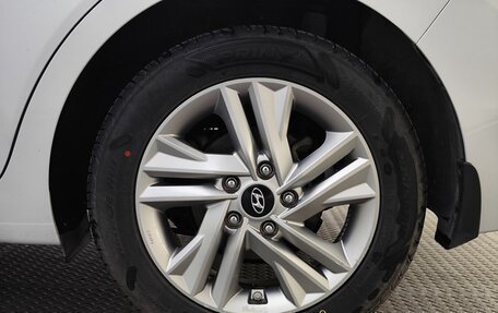 Hyundai Elantra VI рестайлинг, 2019 год, 1 735 000 рублей, 22 фотография