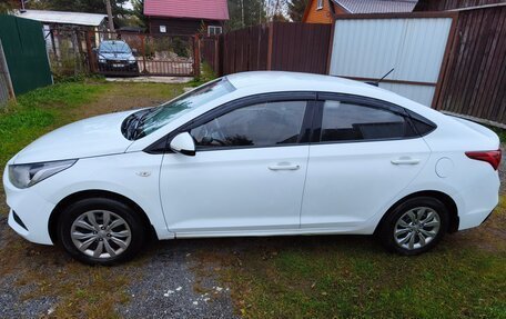 Hyundai Solaris II рестайлинг, 2018 год, 865 000 рублей, 8 фотография