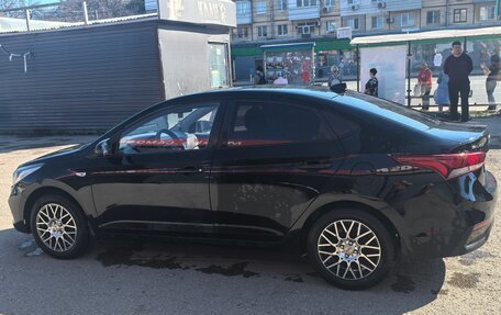 Hyundai Solaris II рестайлинг, 2018 год, 950 000 рублей, 5 фотография
