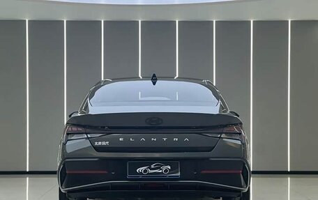 Hyundai Elantra, 2023 год, 1 230 000 рублей, 5 фотография