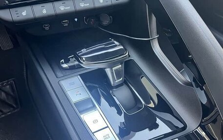 Hyundai Elantra, 2023 год, 1 230 000 рублей, 14 фотография