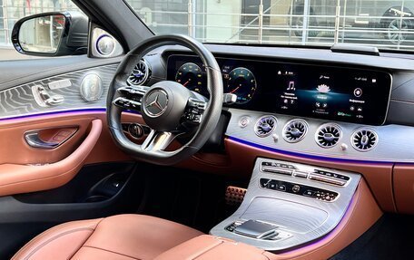 Mercedes-Benz E-Класс, 2021 год, 4 990 000 рублей, 23 фотография