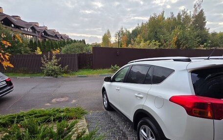Toyota RAV4, 2014 год, 1 700 000 рублей, 5 фотография
