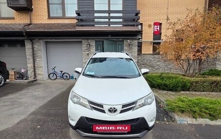 Toyota RAV4, 2014 год, 1 700 000 рублей, 3 фотография