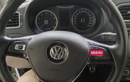 Volkswagen Polo VI (EU Market), 2011 год, 750 000 рублей, 5 фотография