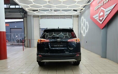 Toyota RAV4, 2017 год, 2 447 000 рублей, 6 фотография