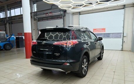Toyota RAV4, 2017 год, 2 447 000 рублей, 7 фотография