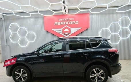Toyota RAV4, 2017 год, 2 447 000 рублей, 4 фотография
