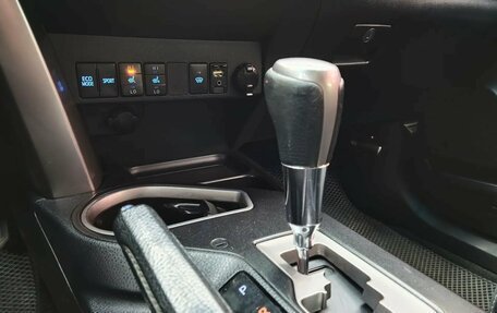 Toyota RAV4, 2017 год, 2 447 000 рублей, 24 фотография