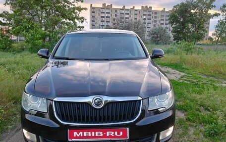 Skoda Superb III рестайлинг, 2010 год, 1 300 000 рублей, 1 фотография