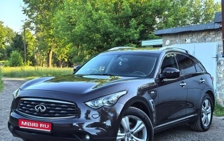Infiniti FX II, 2010 год, 1 990 000 рублей, 1 фотография
