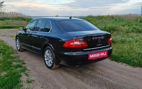 Skoda Superb III рестайлинг, 2010 год, 1 300 000 рублей, 4 фотография