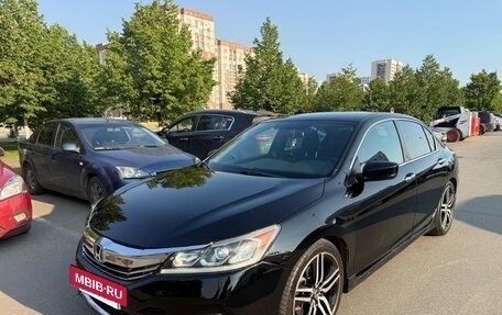 Honda Accord IX рестайлинг, 2016 год, 1 450 000 рублей, 2 фотография