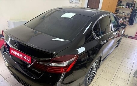 Honda Accord IX рестайлинг, 2016 год, 1 450 000 рублей, 10 фотография