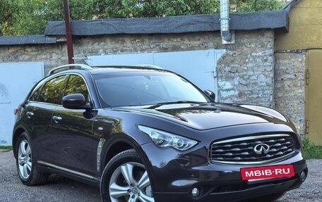 Infiniti FX II, 2010 год, 1 990 000 рублей, 2 фотография