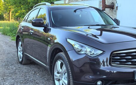 Infiniti FX II, 2010 год, 1 990 000 рублей, 10 фотография