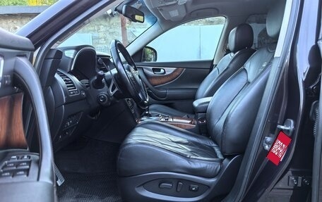 Infiniti FX II, 2010 год, 1 990 000 рублей, 15 фотография