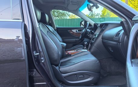Infiniti FX II, 2010 год, 1 990 000 рублей, 23 фотография