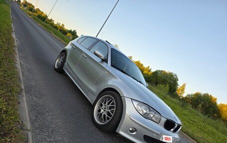 BMW 1 серия, 2005 год, 600 000 рублей, 3 фотография