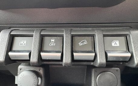 Suzuki Jimny, 2023 год, 1 920 000 рублей, 19 фотография