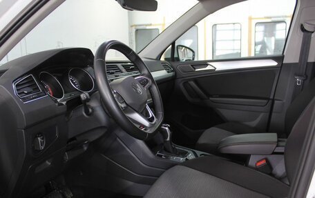 Volkswagen Tiguan II, 2022 год, 2 850 000 рублей, 15 фотография