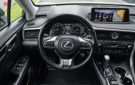 Lexus RX IV рестайлинг, 2018 год, 3 530 551 рублей, 15 фотография