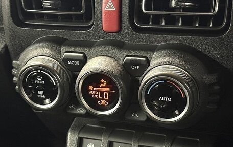 Suzuki Jimny, 2022 год, 1 900 000 рублей, 15 фотография