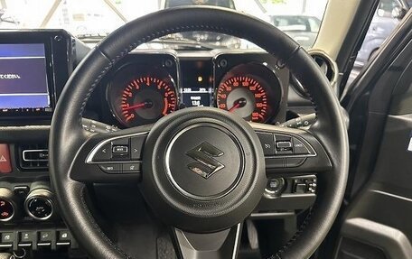 Suzuki Jimny, 2022 год, 1 900 000 рублей, 10 фотография