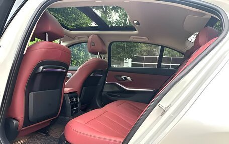 BMW 3 серия, 2022 год, 3 550 000 рублей, 10 фотография