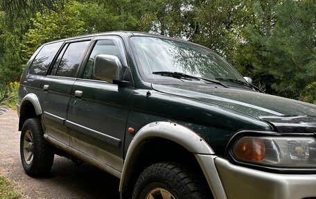 Mitsubishi Pajero Sport II рестайлинг, 2000 год, 360 000 рублей, 2 фотография