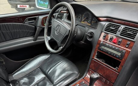 Mercedes-Benz E-Класс, 1997 год, 160 000 рублей, 9 фотография