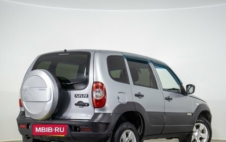 Chevrolet Niva I рестайлинг, 2015 год, 579 000 рублей, 5 фотография