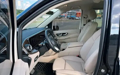 Mercedes-Benz V-Класс, 2025 год, 6 900 000 рублей, 9 фотография