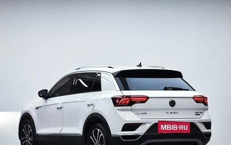 Volkswagen T-Roc I, 2023 год, 1 260 000 рублей, 6 фотография