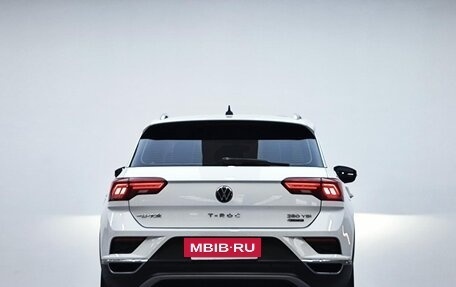 Volkswagen T-Roc I, 2023 год, 1 260 000 рублей, 7 фотография