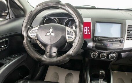 Mitsubishi Outlander III рестайлинг 3, 2011 год, 1 499 000 рублей, 18 фотография