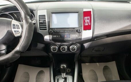Mitsubishi Outlander III рестайлинг 3, 2011 год, 1 499 000 рублей, 19 фотография