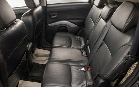 Mitsubishi Outlander III рестайлинг 3, 2011 год, 1 499 000 рублей, 26 фотография