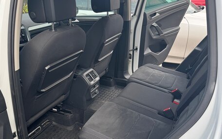 Volkswagen Tiguan II, 2017 год, 2 900 000 рублей, 13 фотография