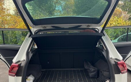 Volkswagen Tiguan II, 2017 год, 2 900 000 рублей, 10 фотография