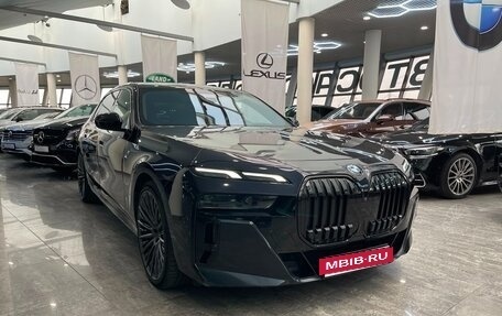 BMW 7 серия, 2023 год, 14 000 000 рублей, 3 фотография