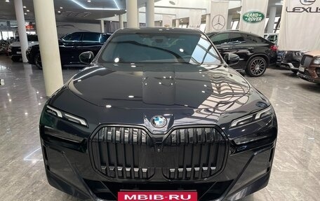 BMW 7 серия, 2023 год, 14 000 000 рублей, 6 фотография