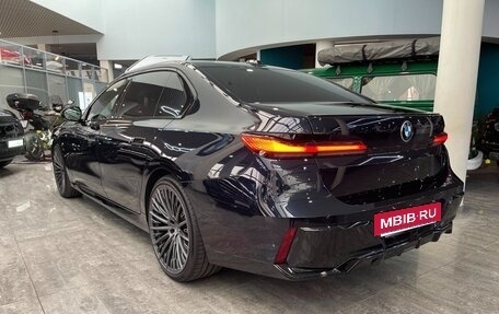BMW 7 серия, 2023 год, 14 000 000 рублей, 10 фотография