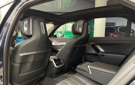 BMW 7 серия, 2023 год, 14 000 000 рублей, 23 фотография